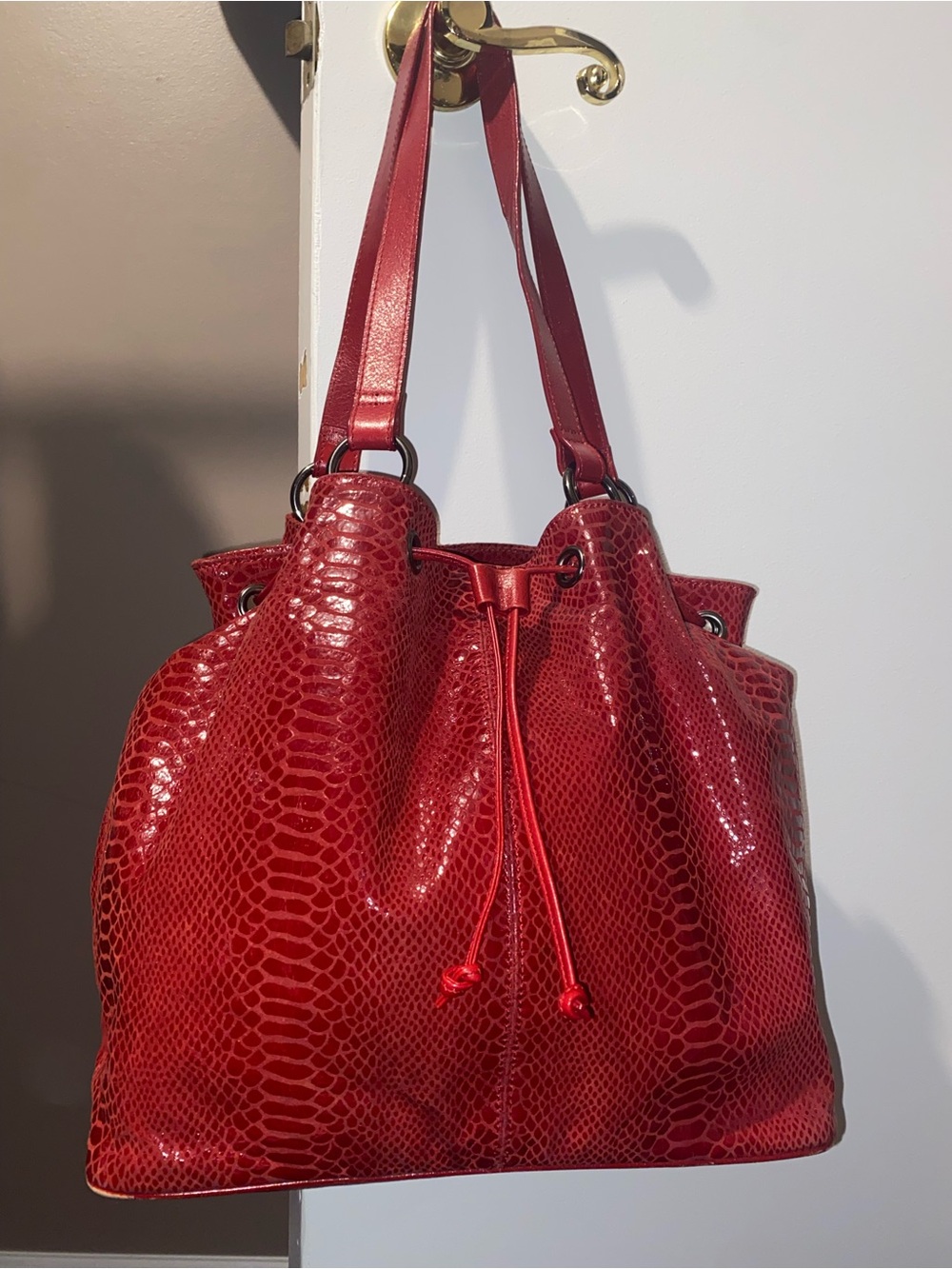 Danier Red Faux-Snake Drawstring Genuine Leather Shoulder Bag